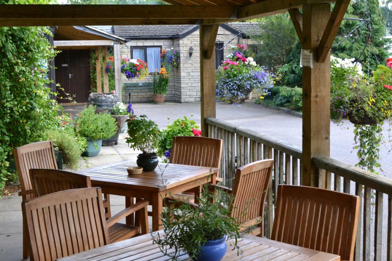The Highwayman Hotel Kidlington Eksteriør bilde